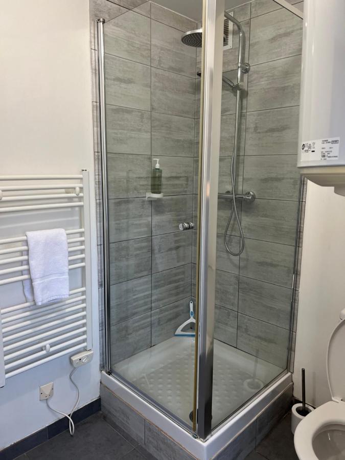 L'Auberge De La Gare, Appartements Tout Confort, Proches Gare Yzeure Buitenkant foto